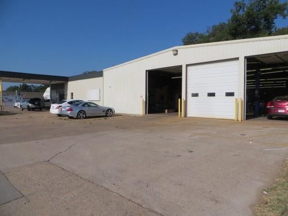 628 S 4th St, Chickasha, OK 73018